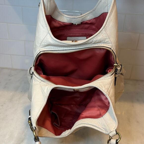 Coach Bag Purse Handbag Leather Pocketbook Maggie Madison Hobo Shoulder Bag - Picture 12 of 16